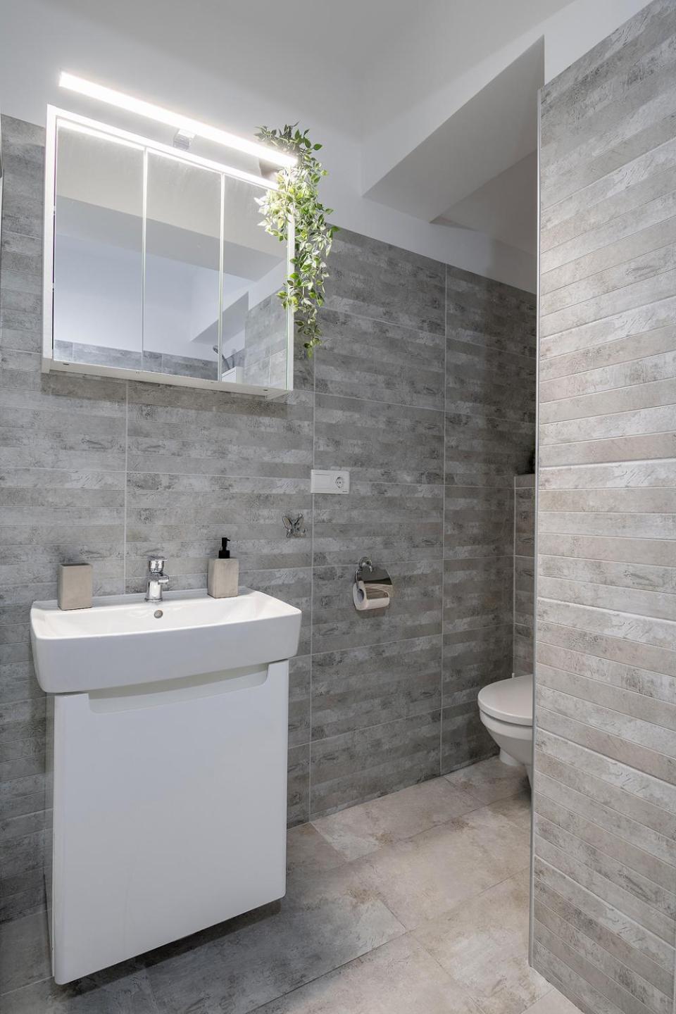 Mm Near To Coresi Mall With Free Parking Apartment *