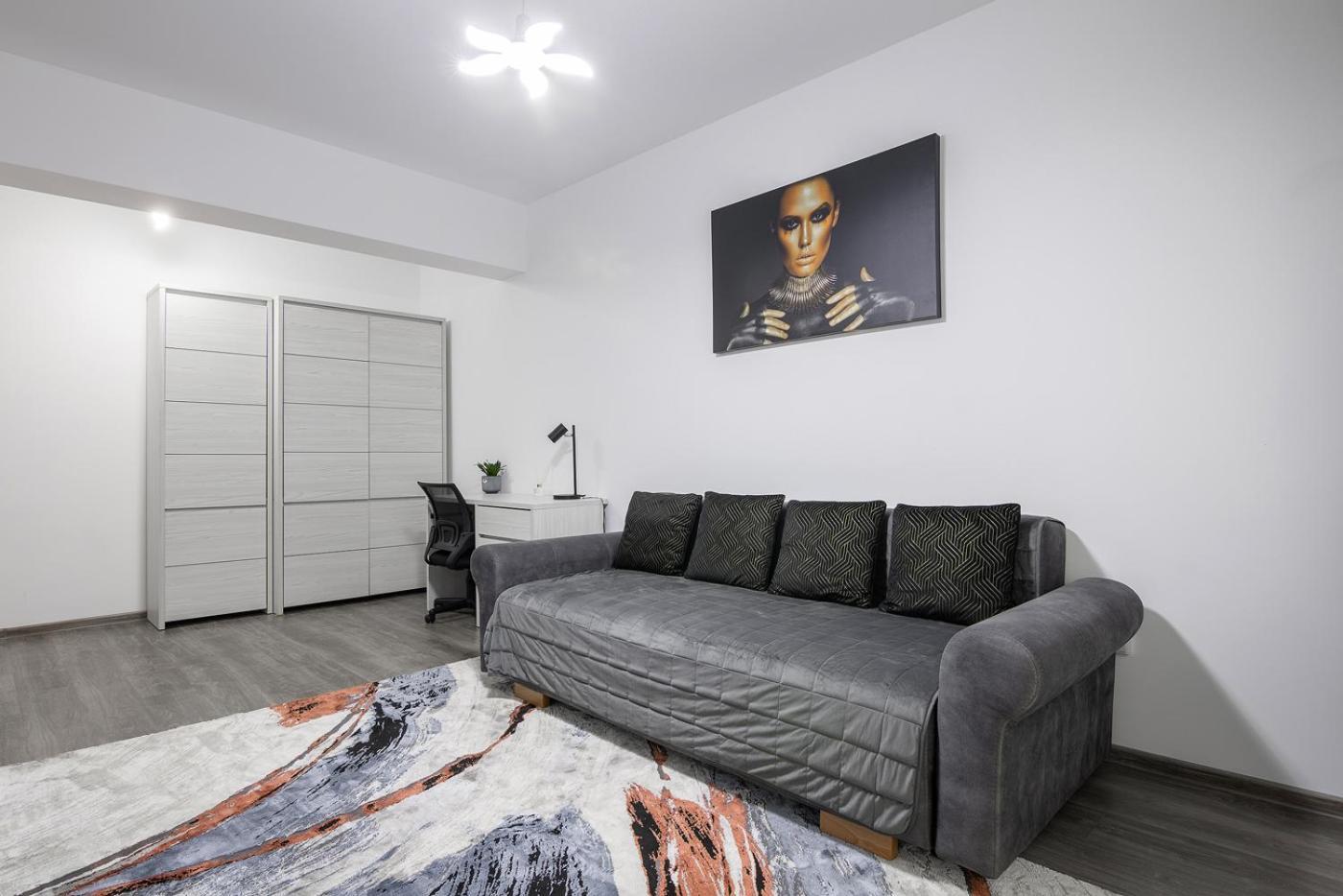 Mm Near To Coresi Mall With Free Parking Brașov